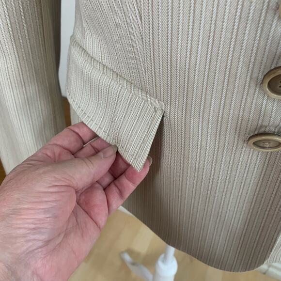 Jones New York Size 6 Blazer Jacket Beige Stripe Career Classic Capsule Wardrobe - Picture 9 of 13